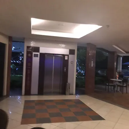 Flat Iate Plaza