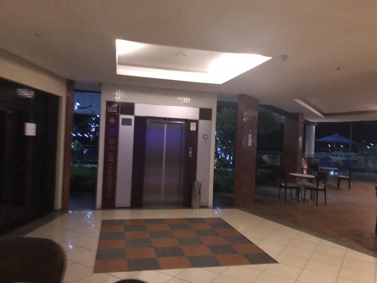 Flat Iate Plaza